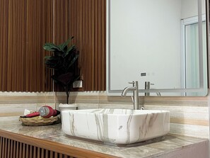 Shower, hair dryer, towels, soap - Cozy near Samui airport (Chang Wat Surat Thani)