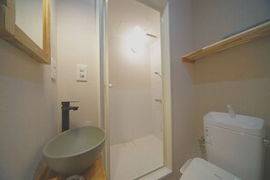 Hårføner og håndklær