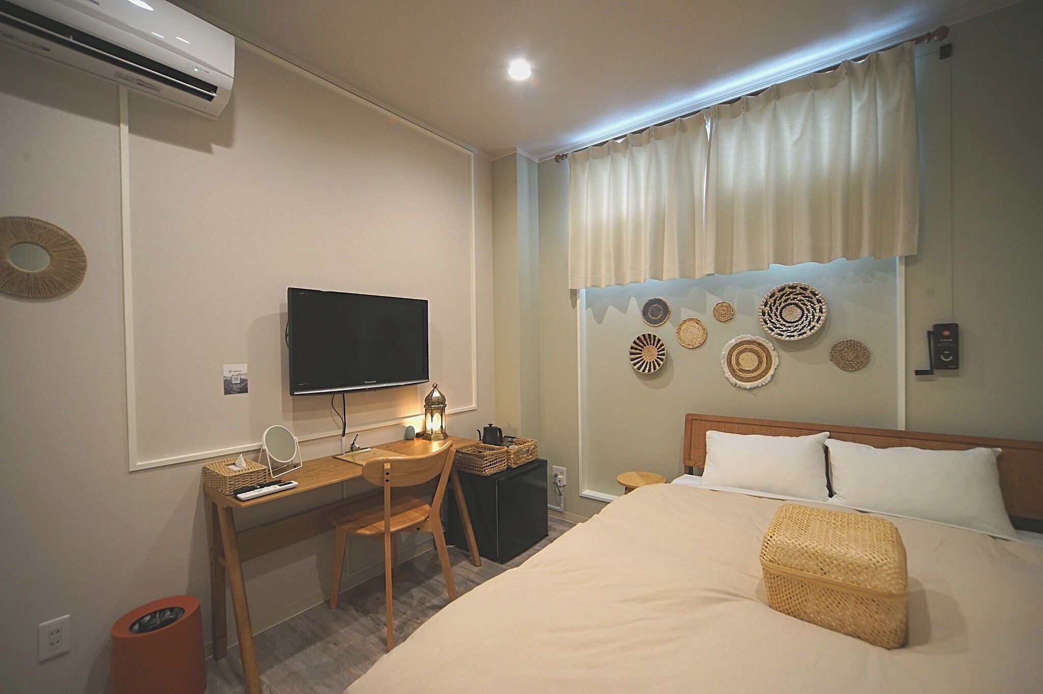 1 bedroom, desk, free WiFi, bed sheets