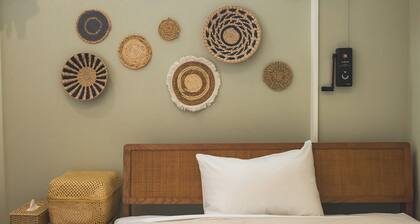 Compact casual Asian room with a city vibe | N / Kofu Yamanashi