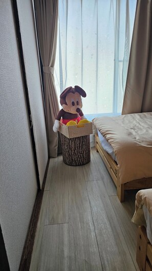 2 bedrooms, desk, iron/ironing board, free WiFi