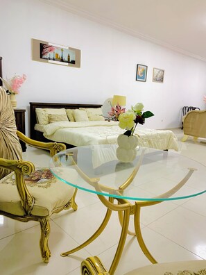 1 bedroom, iron/ironing board, WiFi