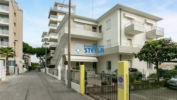 Esterni