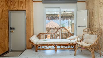 Quarto básico, 2 quartos (Ocean (Ocean View / BBQ)) | 2 quartos, Wi-Fi de cortesia