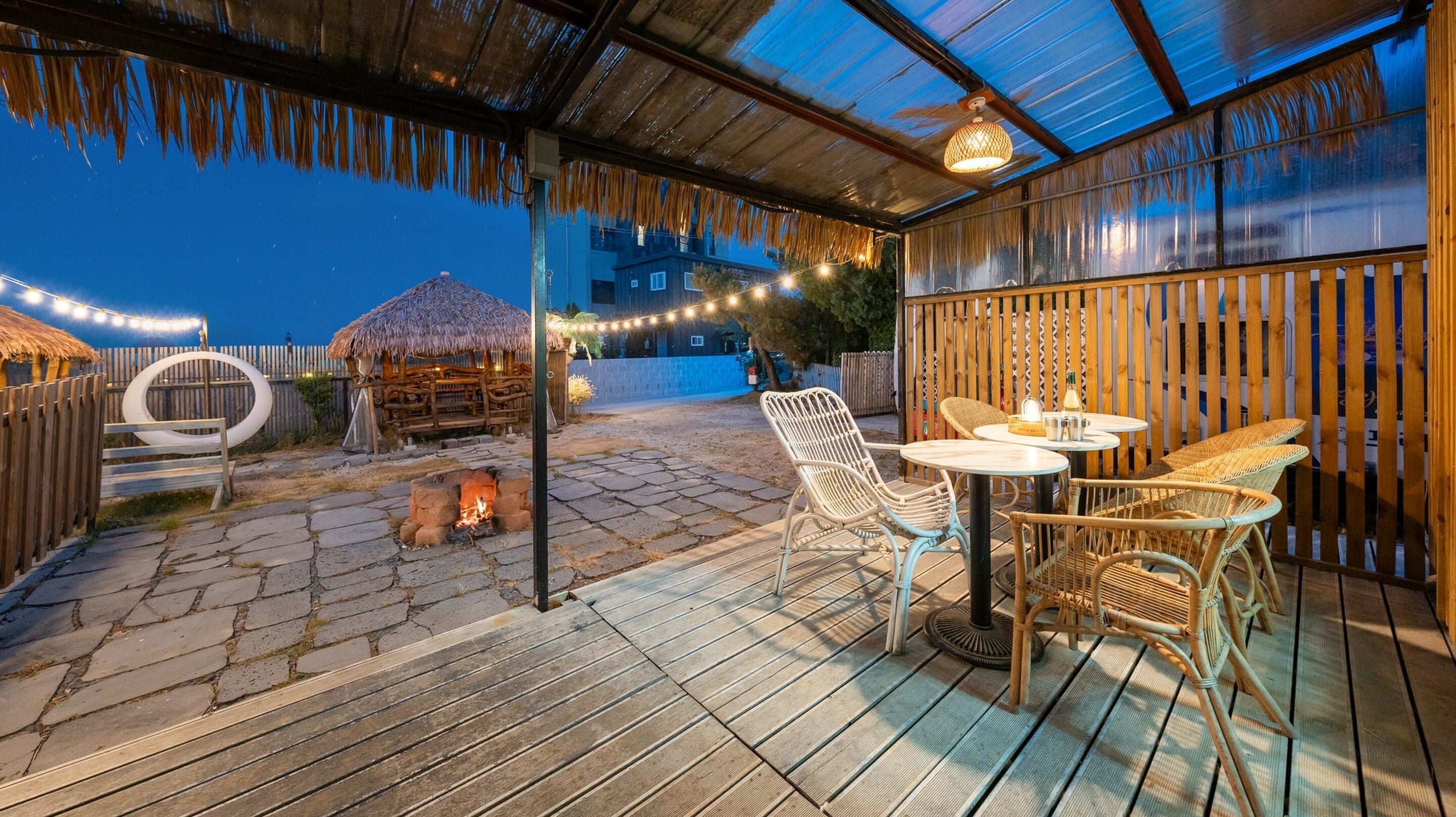 Basic Room, 2 Bedrooms (Ocean (Ocean View / BBQ)) | 2 bedrooms, free WiFi