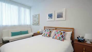 1 bedroom, desk, iron/ironing board, WiFi