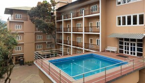 Outdoor pool - The Cardamom Thekkady (Peermade)