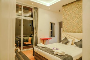 Deluxe-Zimmer | Schallisolierte Zimmer, kostenloses WLAN, Bettwäsche