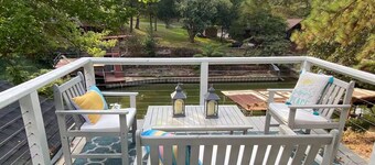The Cozy Cove at Cedar Creek Lake: Kayaks, Dock, Kids & Dog Friendly!