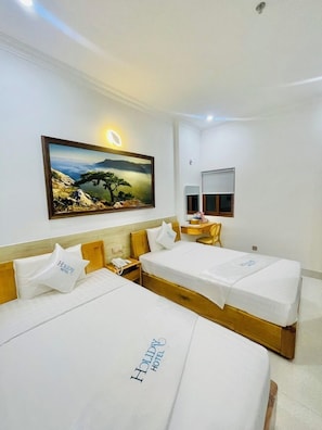 Deluxe Twin Room | Front of property