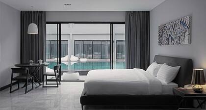 S Ratchada Leisure Hotel