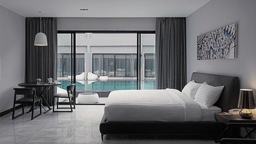 S Ratchada Leisure Hotel