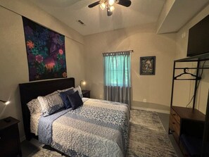 4 Schlafzimmer, Reisekinderbett, WLAN, Bettwäsche