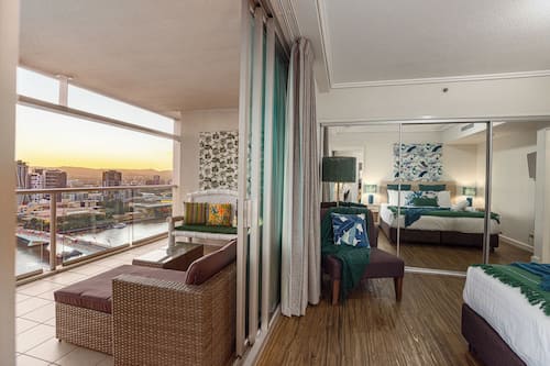 Design Apartment, 2 Bedrooms, Balcony, River View