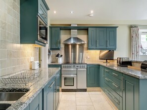 Kitchen/diner | Coach House - Doxford Cottages, Doxford, near Embleton - Coach House - UK49887 (Doxford, near Embleton)