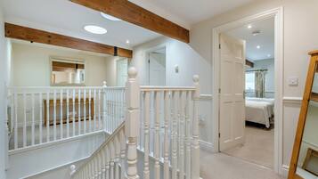 4 bedrooms, free WiFi