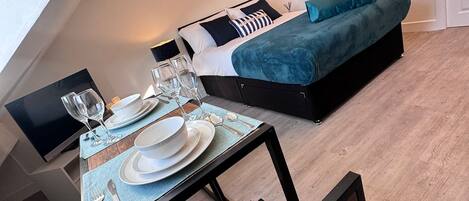 Fer et planche à repasser, Wi-Fi, draps fournis