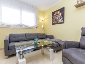 Living area - Vacation home Melina by Interhome (Segur de Calafell)