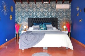 5 slaapkamers, een kluis op de kamer, een strijkplank/strijkijzer