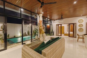 Classic Villa | Living room - Arizona Villa by Betterplace (Cemagi)