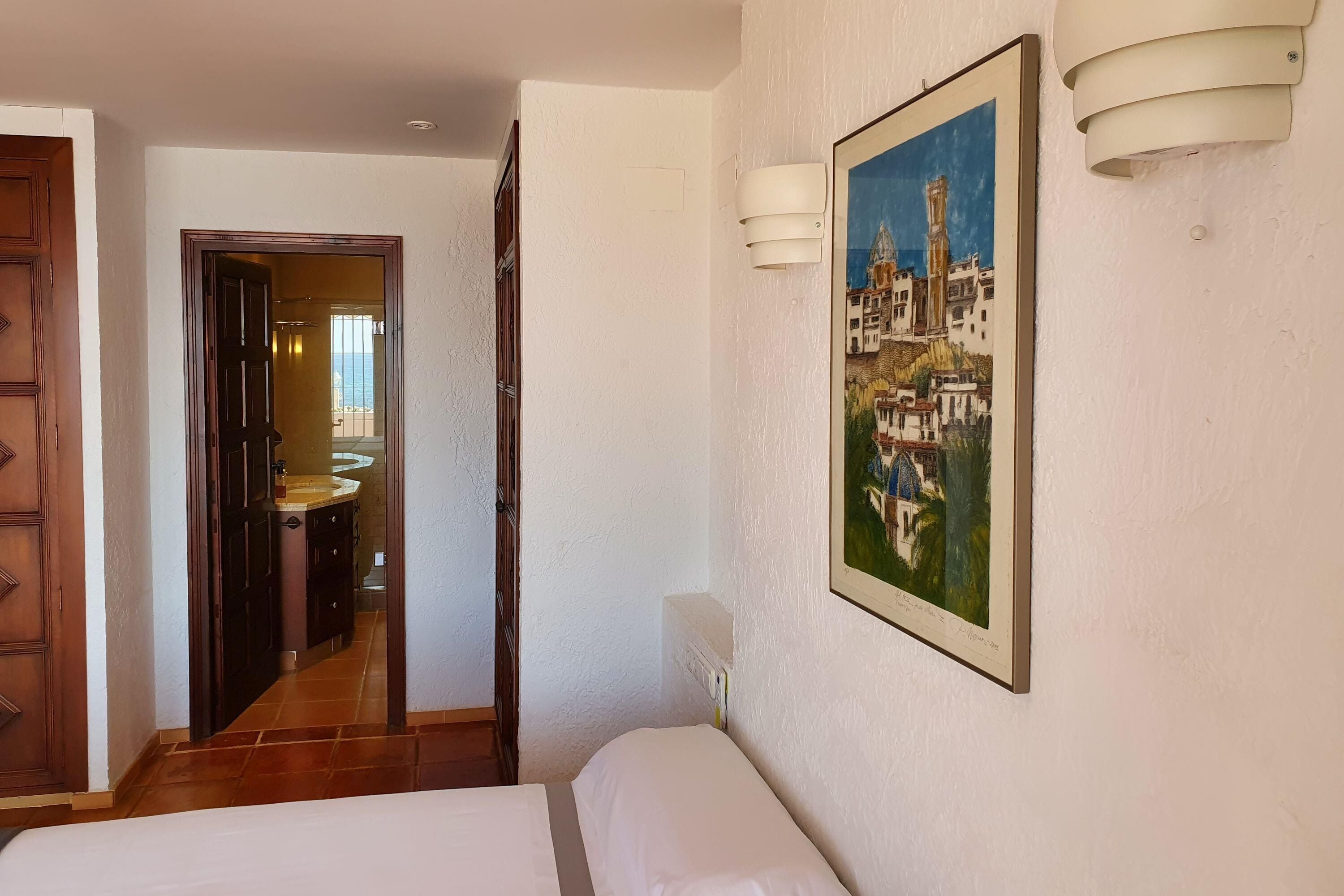 3 dormitorios, tabla de planchar con plancha, wifi y ropa de cama