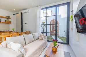 Comfort Villa | Living room - Byjexa Villa by Betterplace (Ungasan)