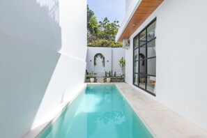 Utomhuspool