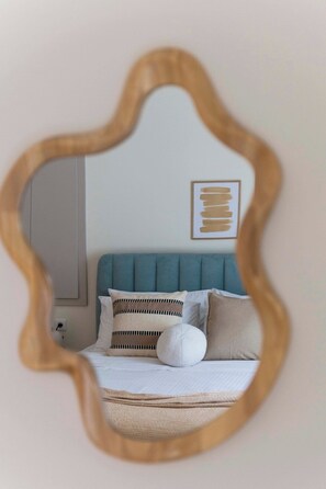 3 camere, una scrivania, ferro/asse da stiro, Wi-Fi gratuito