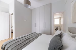 2 chambres, fer et planche à repasser, Wi-Fi gratuit, draps fournis