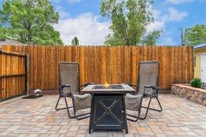 屋外ダイニングエリア