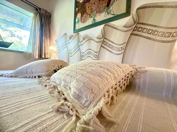 3 bedrooms, iron/ironing board, travel crib, free WiFi