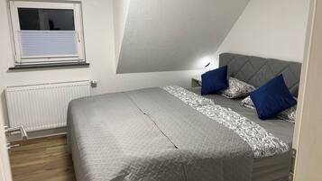 1 soveværelse, skrivebord, gratis Wi-Fi, sengetøj