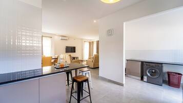 Apartment, Garden View | Private kitchen