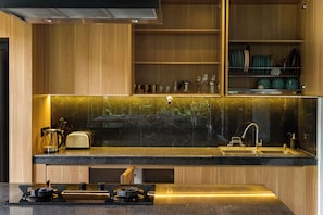 Villa Deluxe, 3 chambres, vue piscine | Cuisine privée