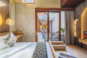 Villa exclusiva | Caja de seguridad en la habitación y escritorio 