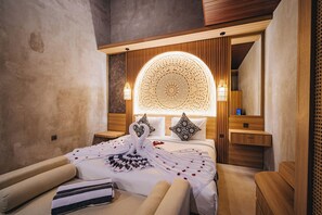 Vila exclusiva | Cofres nos quartos, escrivaninha, espaço de trabalho para notebook