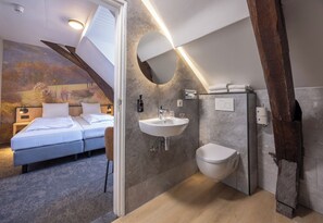 1 chambre, fer et planche Ă repasser, Wi-Fi gratuit, draps fournis