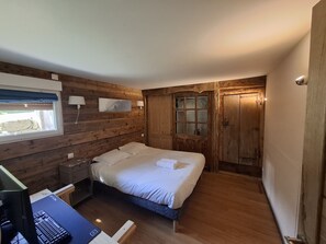 4 Schlafzimmer, Bügeleisen/Bügelbrett, kostenloses WLAN, Bettwäsche