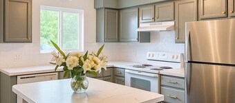 Spacious 3-bedroom apartment Near Diamond Shopping