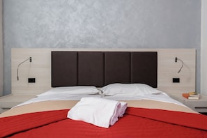 Deluxe Double or Twin Room, Balcony