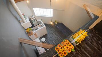 Comfort Duplex, Non Smoking, Balcony | Blackout drapes, free WiFi, bed sheets