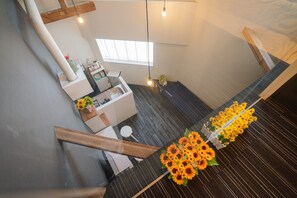 Blackout curtains, iron/ironing board, free WiFi, bed sheets - New open Sunflower (Osaka)