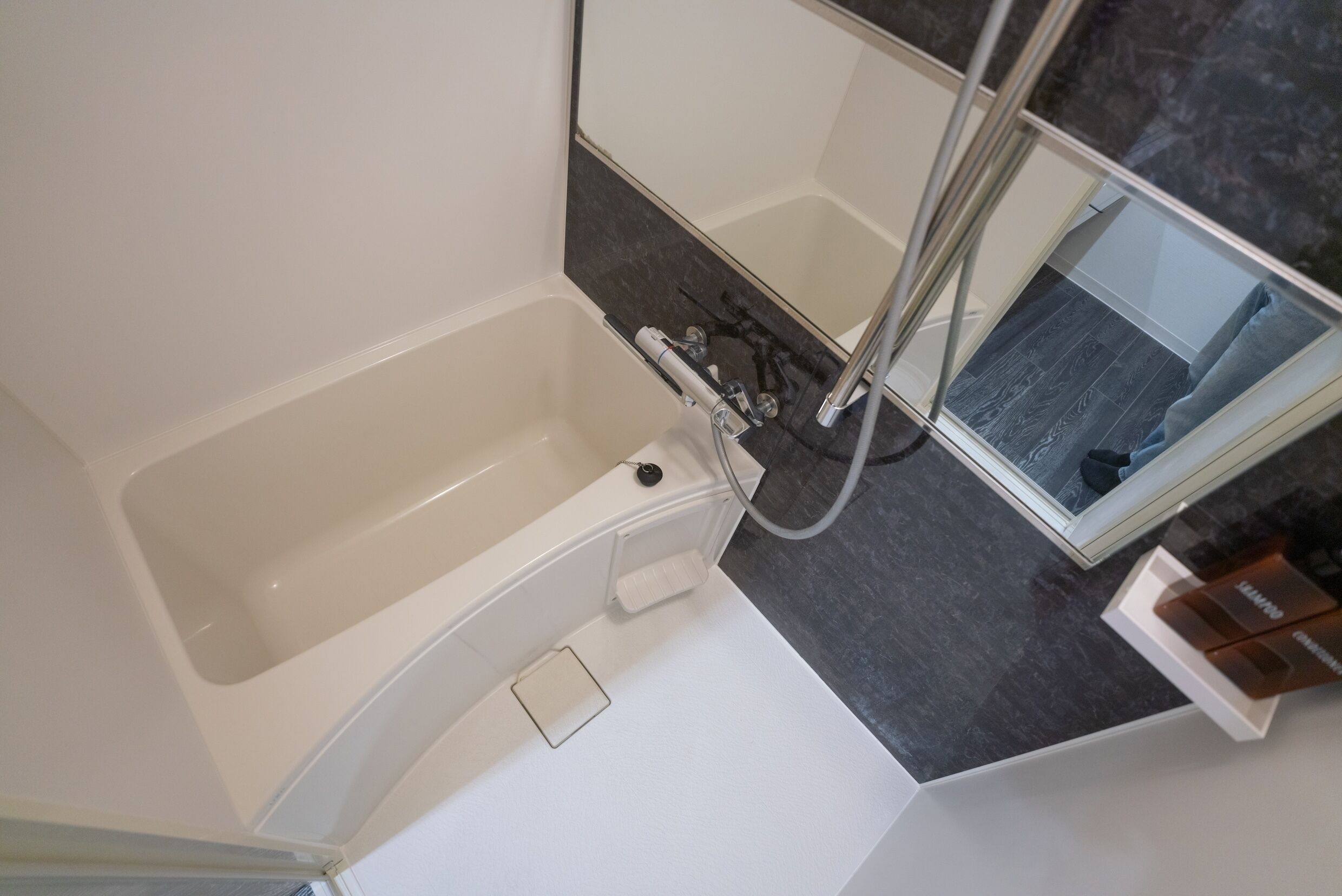 舒适复式, 无烟房, 阳台 | 浴室 | 淋浴/盆浴组合、免费洗浴用品、吹风机、拖鞋