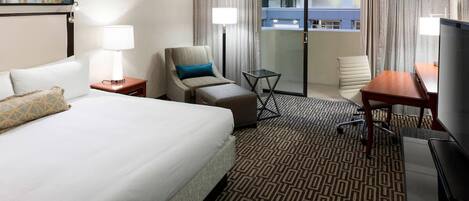 1 slaapkamer, een strijkplank/strijkijzer, gratis wifi, beddengoed