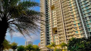 Condo, 1 quarto, para fumantes, sacada | Piscina | Piscina interna