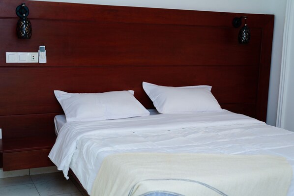 1 camera, Wi-Fi, lenzuola