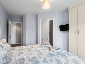 4 Schlafzimmer, Bügeleisen/Bügelbrett, kostenloses WLAN, Bettwäsche