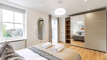 Apartamento (Light & Luxury Chelsea Apartment: Pri) | 1 quarto, Wi-Fi de cortesia