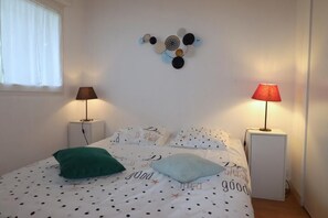 1 bedroom, iron/ironing board
