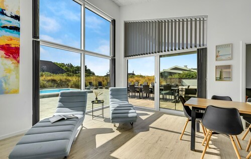 Gorgeous home in Ringkøbing with sauna